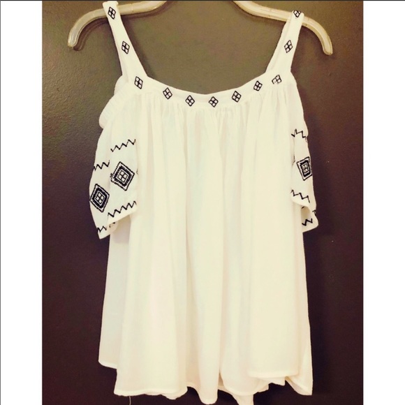 Japna boho off the shoulder embroidered blouse - Picture 3 of 9